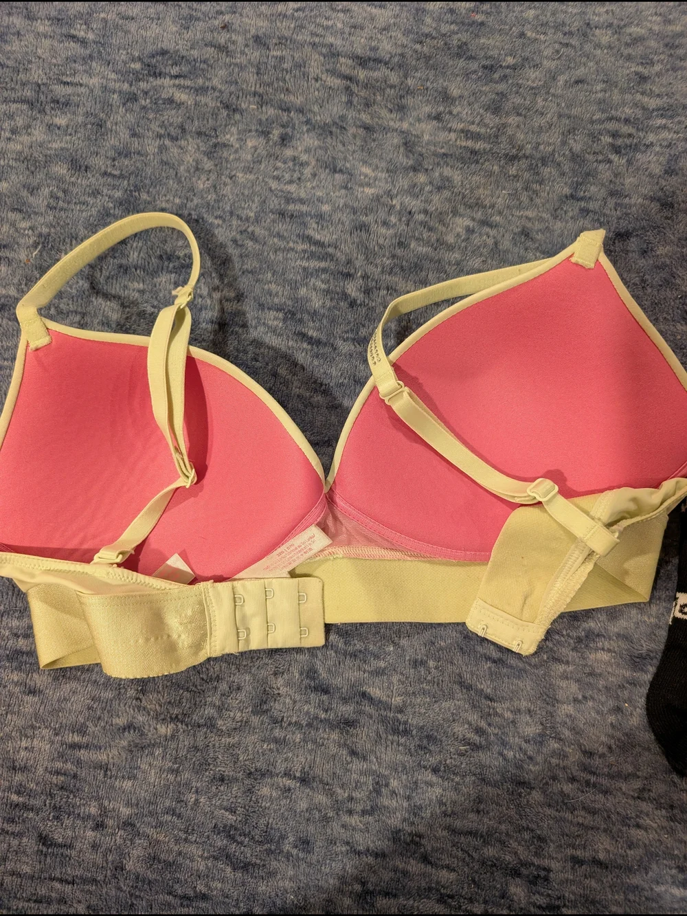PINK Victoria's Secret 32D Light Green Padded Bra And NWT Socks